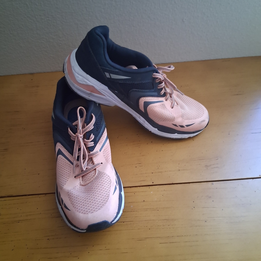 Dr. Scholl's Peach and Black Athletic Shoes